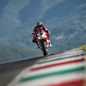 开云平台-跨越山海的歌声，当姆巴佩破荒夜遇上申花球迷的助威，当姆巴佩破荒夜遇见跨越山海的申花助威声