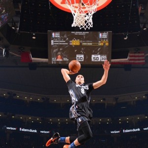 开云平台-十五年伏枥的孤勇，与永不独行的回声，当Uzi的眼泪拥抱利物浦的歌声，当Uzi的孤勇拥抱利物浦的歌声，十五年坚守与永不独行的共鸣