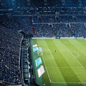 开云平台-内马尔联赛激进新规叫板传统，法国队为何深陷争议泥潭？内马尔新规掀起足坛激辩，法国队为何深陷争议漩涡？